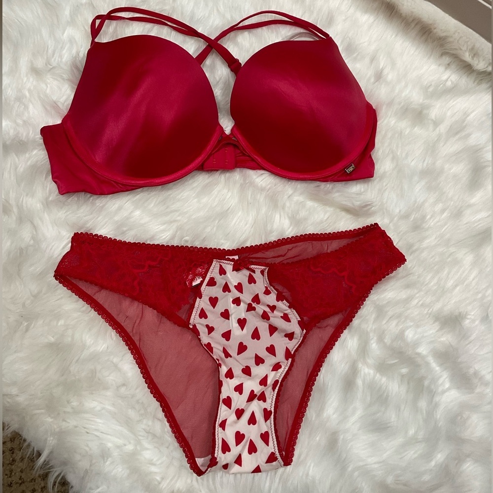 Very Sexy Victoria's Secret  Bra and Panty Set